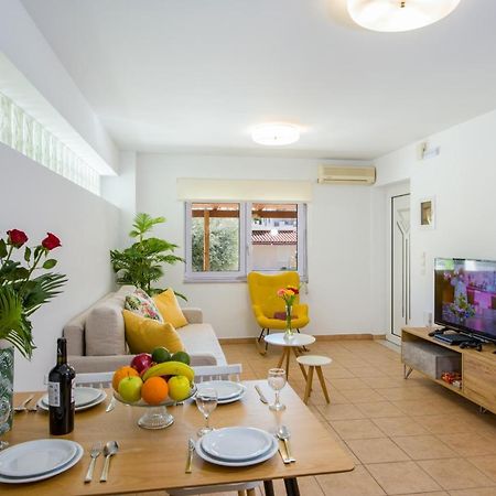Manolia Dream Apartment 30M To The Beach Agia Marina Dış mekan fotoğraf