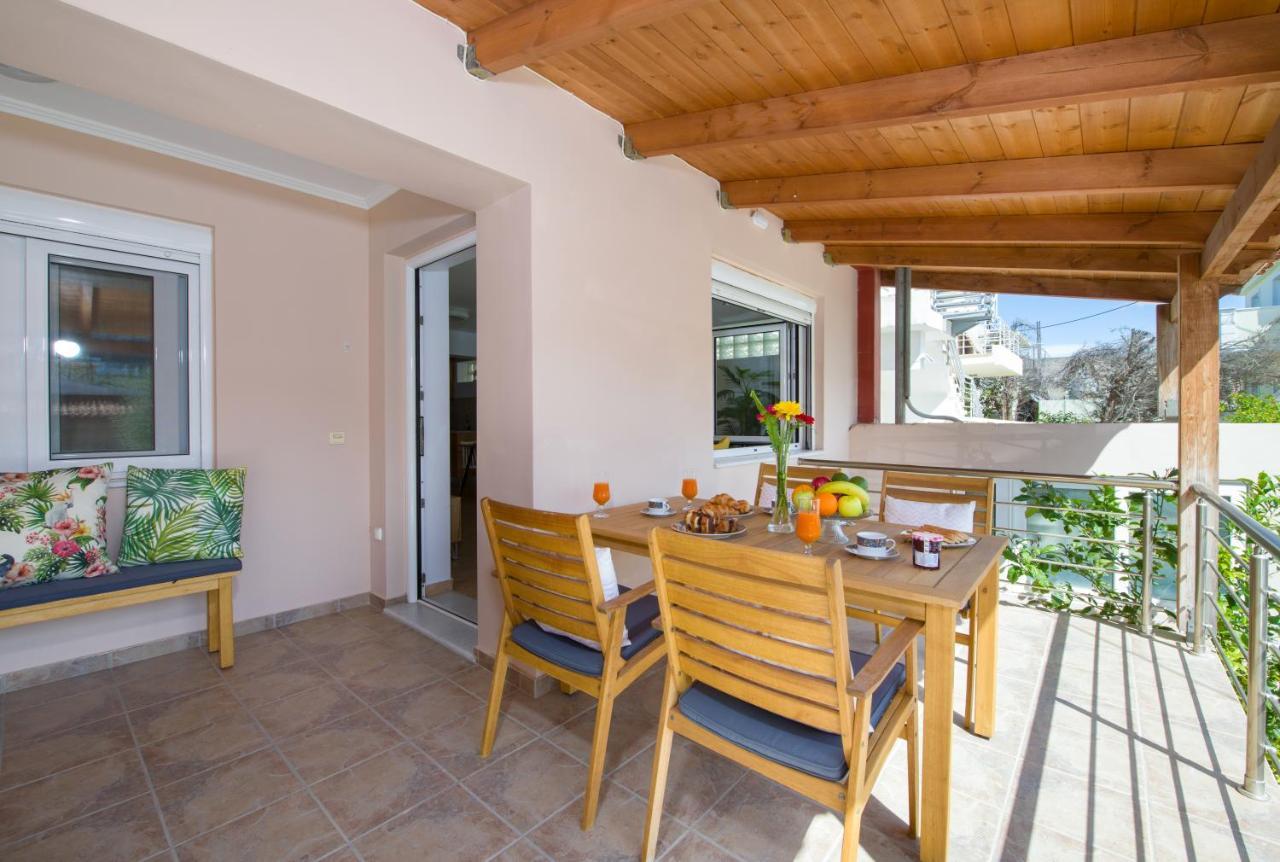 Manolia Dream Apartment 30M To The Beach Agia Marina Dış mekan fotoğraf