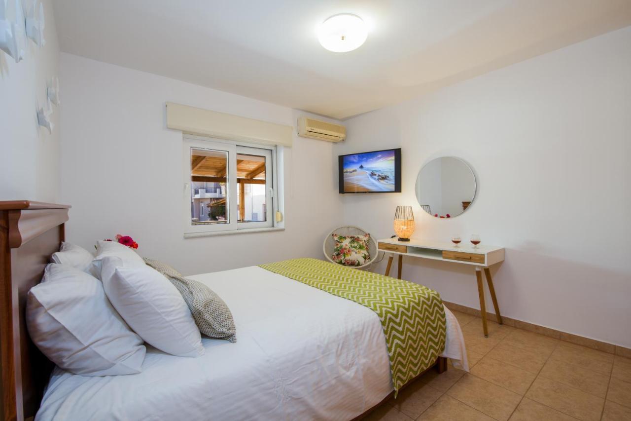 Manolia Dream Apartment 30M To The Beach Agia Marina Dış mekan fotoğraf
